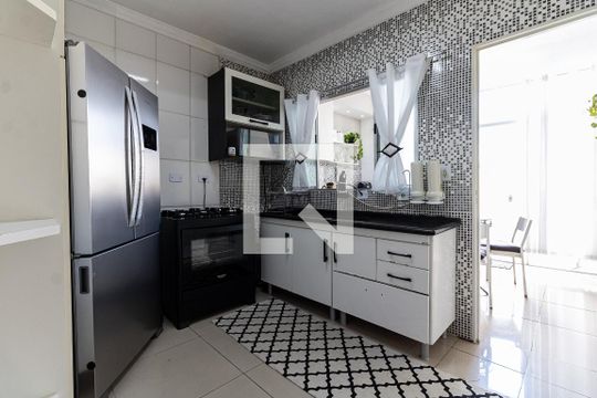 Cozinha de casa à venda com 3 quartos, 100m² em Jardim Santa Emilia, São Paulo