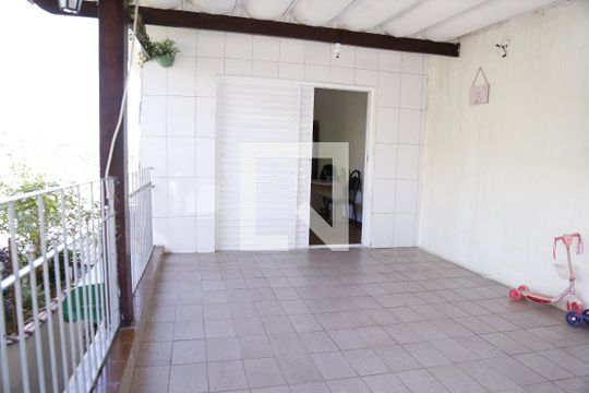 Garagem de casa à venda com 3 quartos, 160m² em Jardim Peri, São Paulo