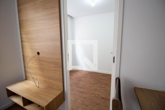 Quarto 2 de apartamento para alugar com 2 quartos, 34m² em Barra Funda, São Paulo