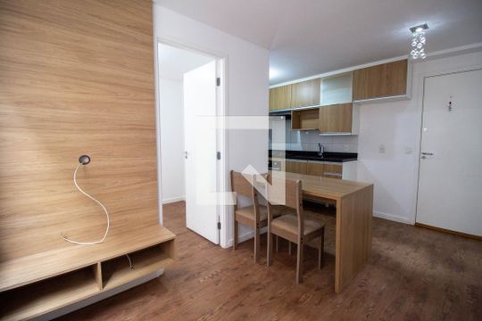 Sala de apartamento para alugar com 2 quartos, 34m² em Barra Funda, São Paulo