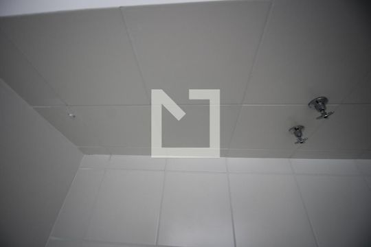 Banheiro de apartamento à venda com 1 quarto, 62m² em Jardim Monte Kemel, São Paulo