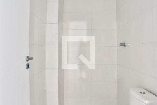 Banheiro de apartamento à venda com 2 quartos, 37m² em Vila Prudente, São Paulo