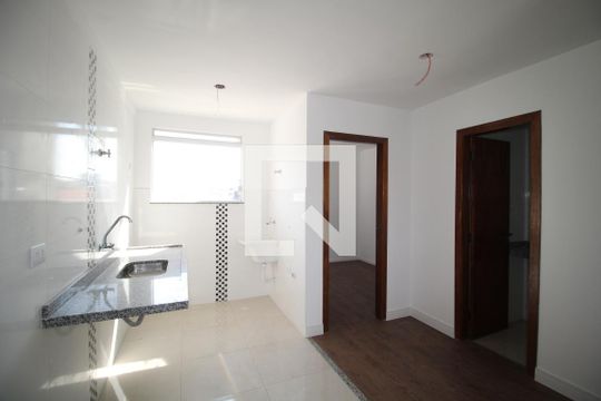 Sala/Cozinha de apartamento à venda com 2 quartos, 41m² em Vila Nhocune, São Paulo