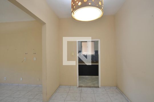 Copa de casa para alugar com 5 quartos, 210m² em Vila Kosmos, Rio de Janeiro