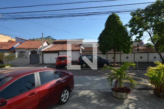 Vista da Sala de casa para alugar com 5 quartos, 210m² em Vila Kosmos, Rio de Janeiro