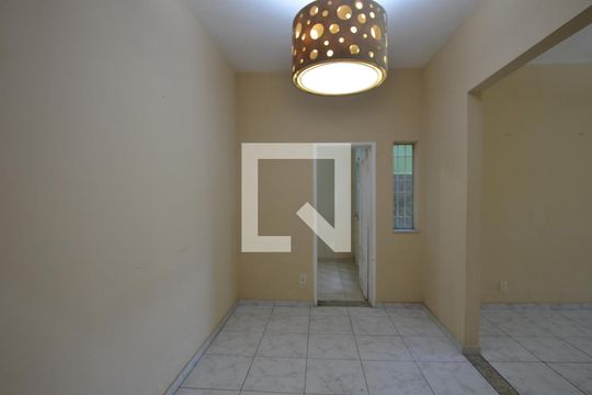 Copa de casa para alugar com 5 quartos, 210m² em Vila Kosmos, Rio de Janeiro