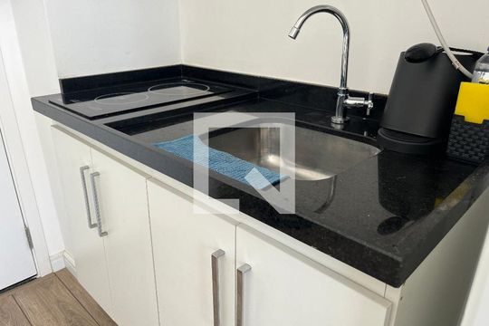 Cozinha de kitnet/studio à venda com 0 quarto, 19m² em Vila Mariana, São Paulo