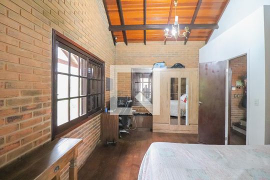 Quarto 1 de casa à venda com 3 quartos, 185m² em Cristo Rei, São Leopoldo
