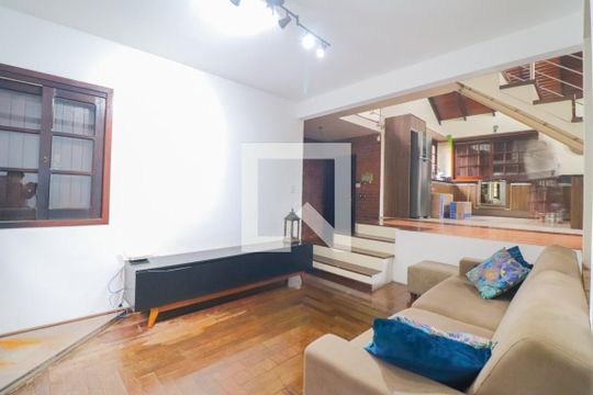 Sala de casa à venda com 3 quartos, 185m² em Cristo Rei, São Leopoldo