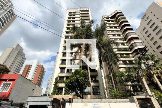 Fachada de apartamento à venda com 4 quartos, 200m² em Indianópolis, São Paulo