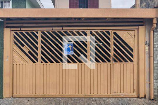 Fachada de casa à venda com 3 quartos, 244m² em Vila Curuca, Santo André