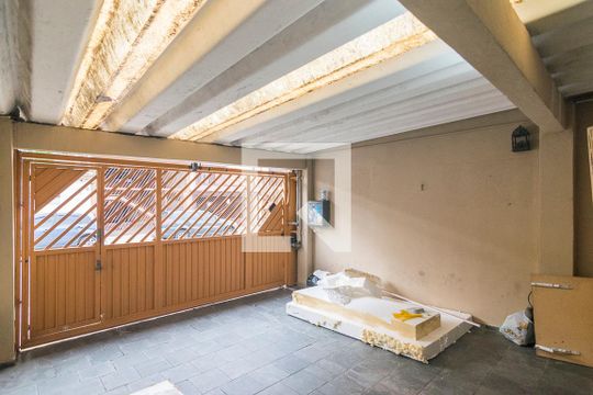 Garagem de casa à venda com 3 quartos, 244m² em Vila Curuca, Santo André
