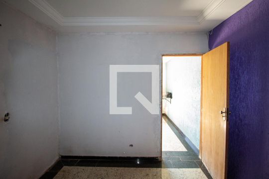 Quarto de casa à venda com 1 quarto, 30m² em Cidade Antônio Estêvão de Carvalho, São Paulo