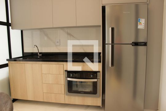 Cozinha de apartamento à venda com 1 quarto, 30m² em Pinheiros, São Paulo