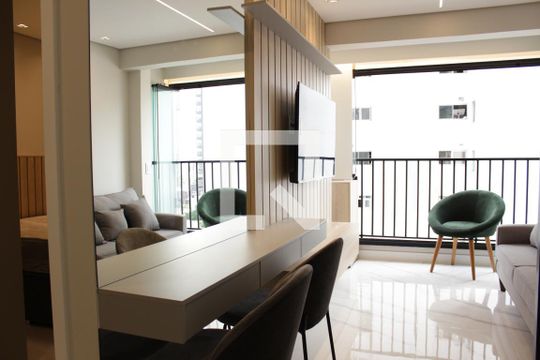 Sala de apartamento à venda com 1 quarto, 30m² em Pinheiros, São Paulo