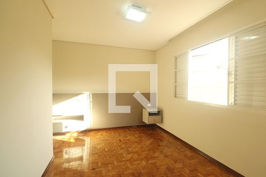 Suíte - Quarto 1 de casa à venda com 4 quartos, 393m² em Vila Camilópolis, Santo André