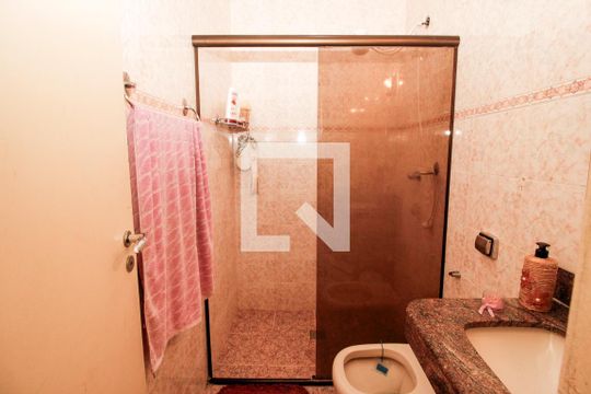 Banheiro de apartamento à venda com 7 quartos, 300m² em Renascença, Belo Horizonte