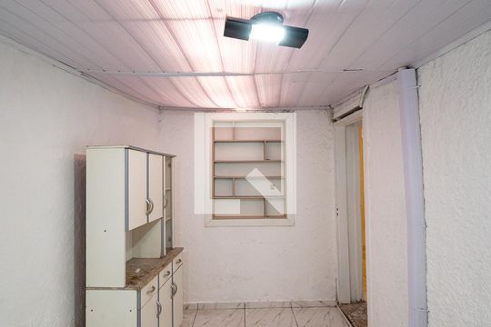 Sala de casa para alugar com 1 quarto, 35m² em Vila Guarani (zona Sul), São Paulo