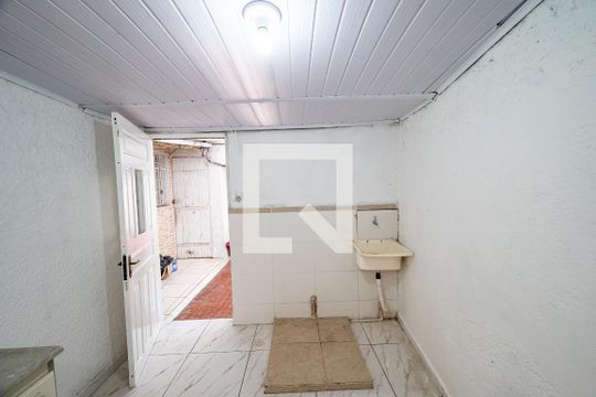 Lavanderia de casa para alugar com 1 quarto, 35m² em Vila Guarani (zona Sul), São Paulo