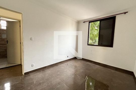Quarto 1 de apartamento para alugar com 2 quartos, 50m² em Jardim Prudência, São Paulo
