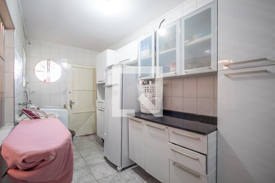 Área de Serviço de casa à venda com 3 quartos, 200m² em Padroeira, Osasco