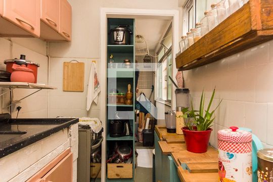 Cozinha de apartamento à venda com 3 quartos, 63m² em Alto de Pinheiros, São Paulo