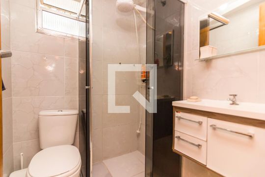 Banheiro de apartamento à venda com 3 quartos, 63m² em Alto de Pinheiros, São Paulo