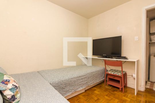 Quarto 1 de apartamento à venda com 3 quartos, 63m² em Alto de Pinheiros, São Paulo