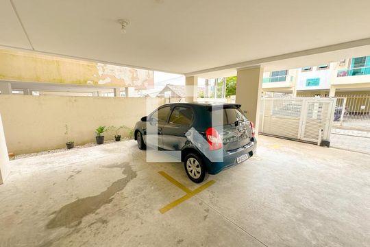 Garagem de apartamento para alugar com 2 quartos, 60m² em Ingleses do Rio Vermelho, Florianópolis