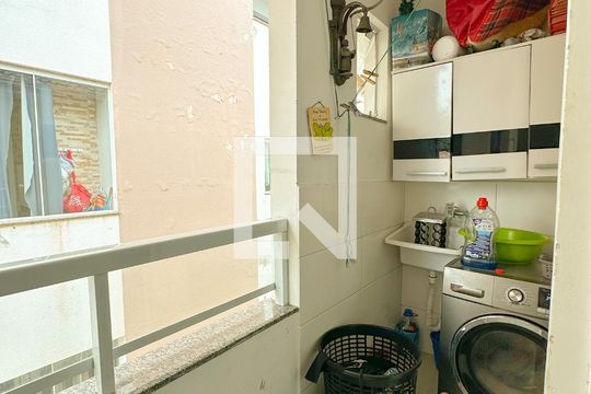 Área de Serviço de apartamento para alugar com 2 quartos, 60m² em Ingleses do Rio Vermelho, Florianópolis