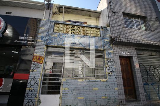 Fachada de casa para alugar com 3 quartos, 80m² em Vila Gomes Cardim, São Paulo