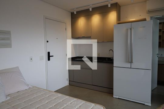 Cozinha de apartamento à venda com 1 quarto, 30m² em Perdizes, São Paulo
