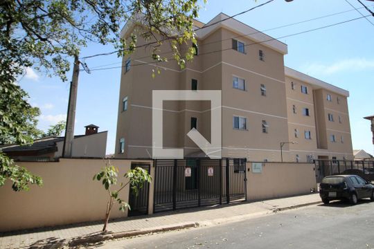Fachada de apartamento para alugar com 1 quarto, 35m² em Jardim Simus, Sorocaba