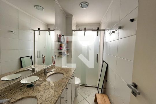 Banheiro da Suíte 1 de apartamento para alugar com 3 quartos, 144m² em Vila Mascote, São Paulo