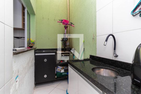 Área de Serviço de casa de condomínio para alugar com 2 quartos, 42m² em Vila Jacuí, São Paulo