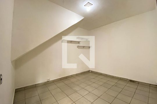 Área De serviço de casa à venda com 7 quartos, 380m² em Caxingui, São Paulo