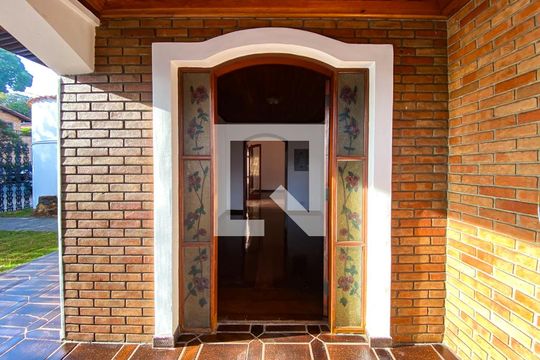 Hall entrada de casa à venda com 7 quartos, 380m² em Caxingui, São Paulo