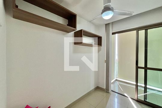 Quarto  de apartamento à venda com 3 quartos, 78m² em Jacarepaguá, Rio de Janeiro