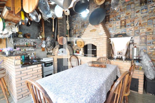 Churrasqueira de casa à venda com 3 quartos, 200m² em Jaçanã , São Paulo