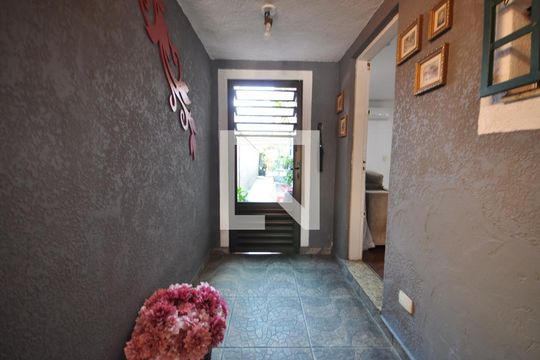 Hall de entrada de casa à venda com 3 quartos, 200m² em Jaçanã , São Paulo