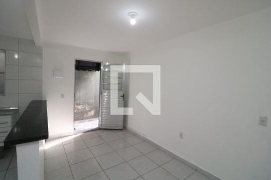 Sala de casa para alugar com 1 quarto, 40m² em Jardim Vera Cruz(zona Leste), São Paulo