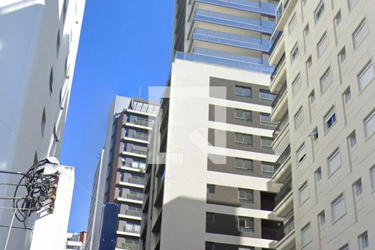 Fachada de apartamento à venda com 3 quartos, 140m² em Vila Nova Conceição, São Paulo
