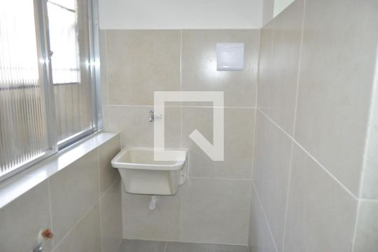 Cozinha de apartamento para alugar com 1 quarto, 50m² em Engenho de Dentro, Rio de Janeiro