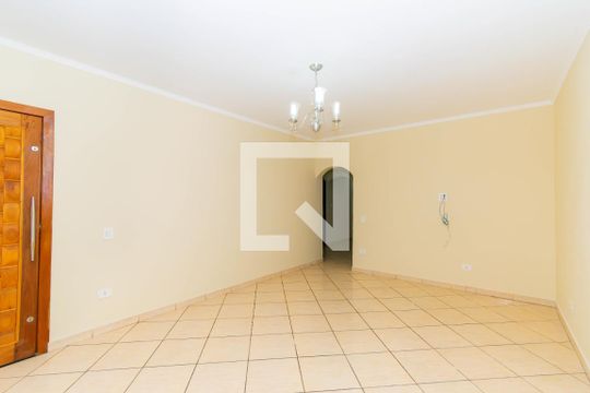 Sala de casa para alugar com 3 quartos, 170m² em Vila Virginia, São Paulo