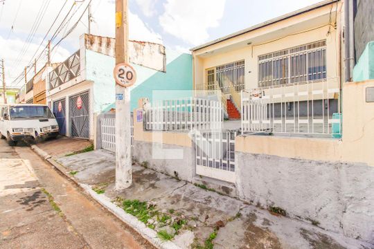 Fachada da Casa de casa para alugar com 2 quartos, 182m² em Vila Carrão, São Paulo