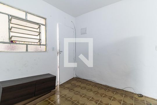 Sala de casa para alugar com 1 quarto, 18m² em Sacomã, São Paulo