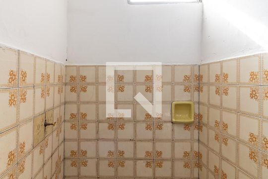 Banheiro de casa para alugar com 1 quarto, 18m² em Sacomã, São Paulo