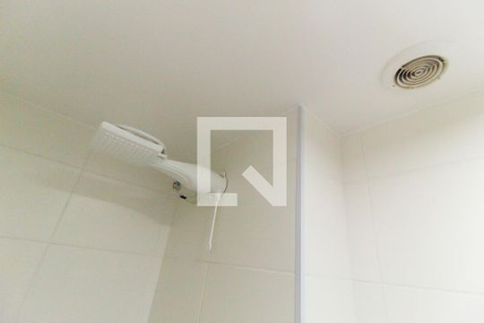Banheiro de apartamento para alugar com 2 quartos, 33m² em Colônia (zona Leste), São Paulo