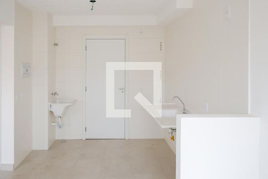 Sala e Cozinha de apartamento à venda com 2 quartos, 32m² em Parque Fongaro, São Paulo