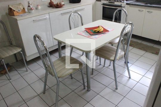 Cozinha de apartamento à venda com 2 quartos, 113m² em Picanço, Guarulhos